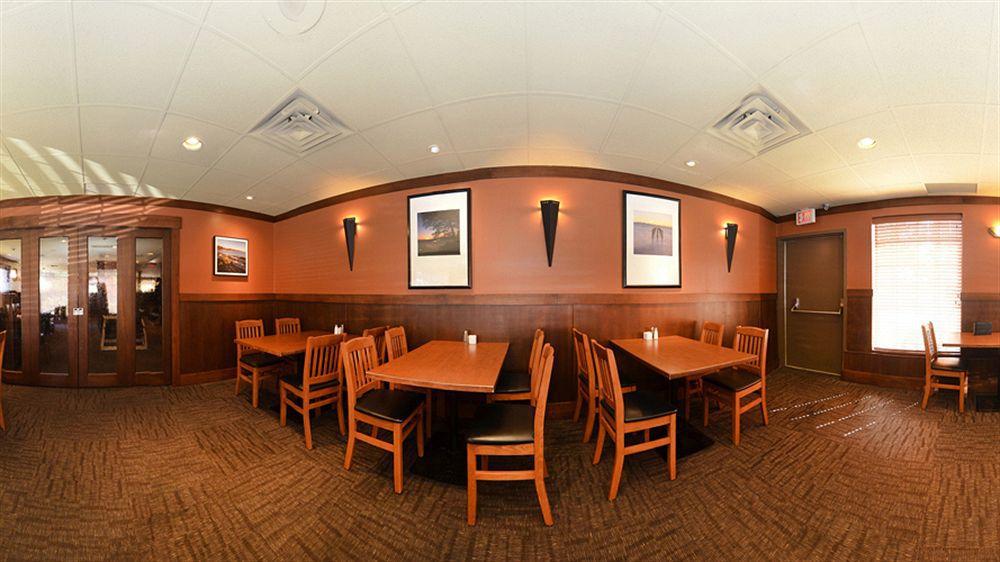 Best Western Plus Country Meadows Inn Aldergrove Номер фото