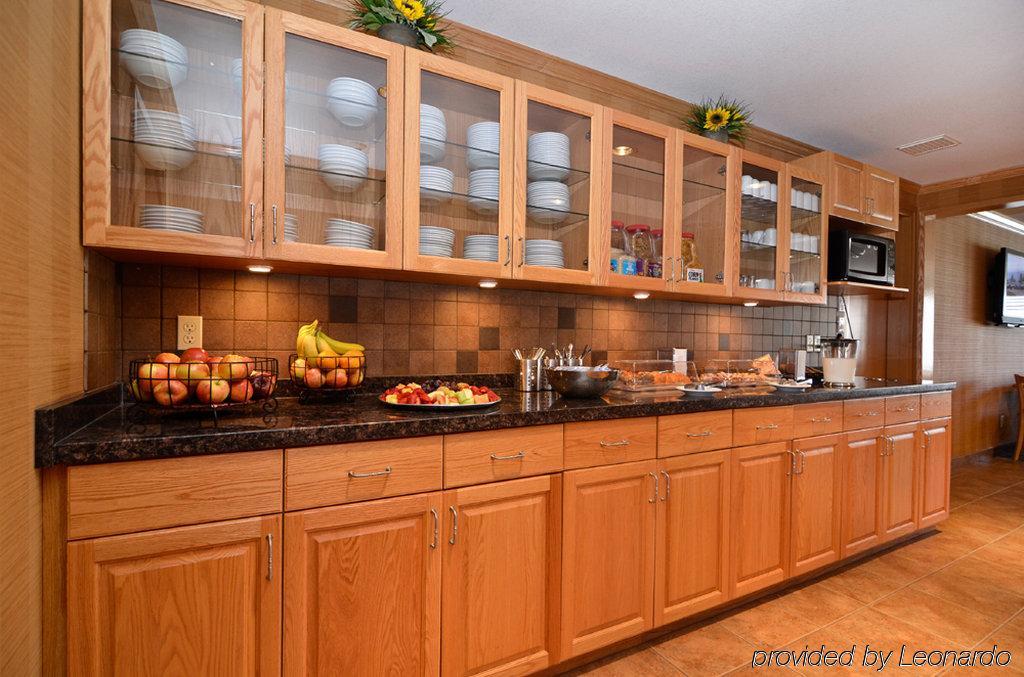 Best Western Plus Country Meadows Inn Aldergrove Екстер'єр фото