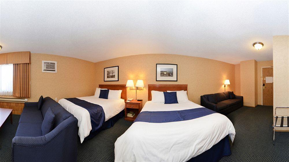 Best Western Plus Country Meadows Inn Aldergrove Екстер'єр фото