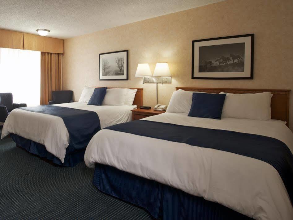 Best Western Plus Country Meadows Inn Aldergrove Екстер'єр фото