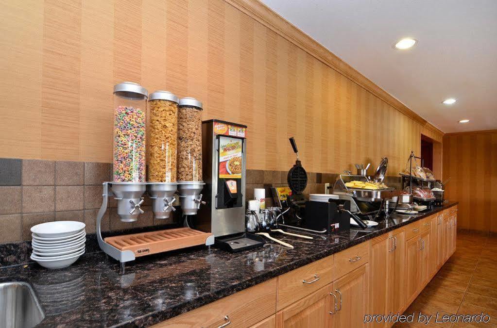 Best Western Plus Country Meadows Inn Aldergrove Екстер'єр фото